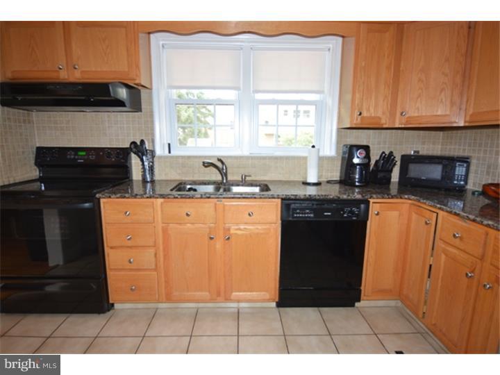 516 Snyder Road West Lawn, PA 19609 - Photo 6 of 21 Gallery Image 6