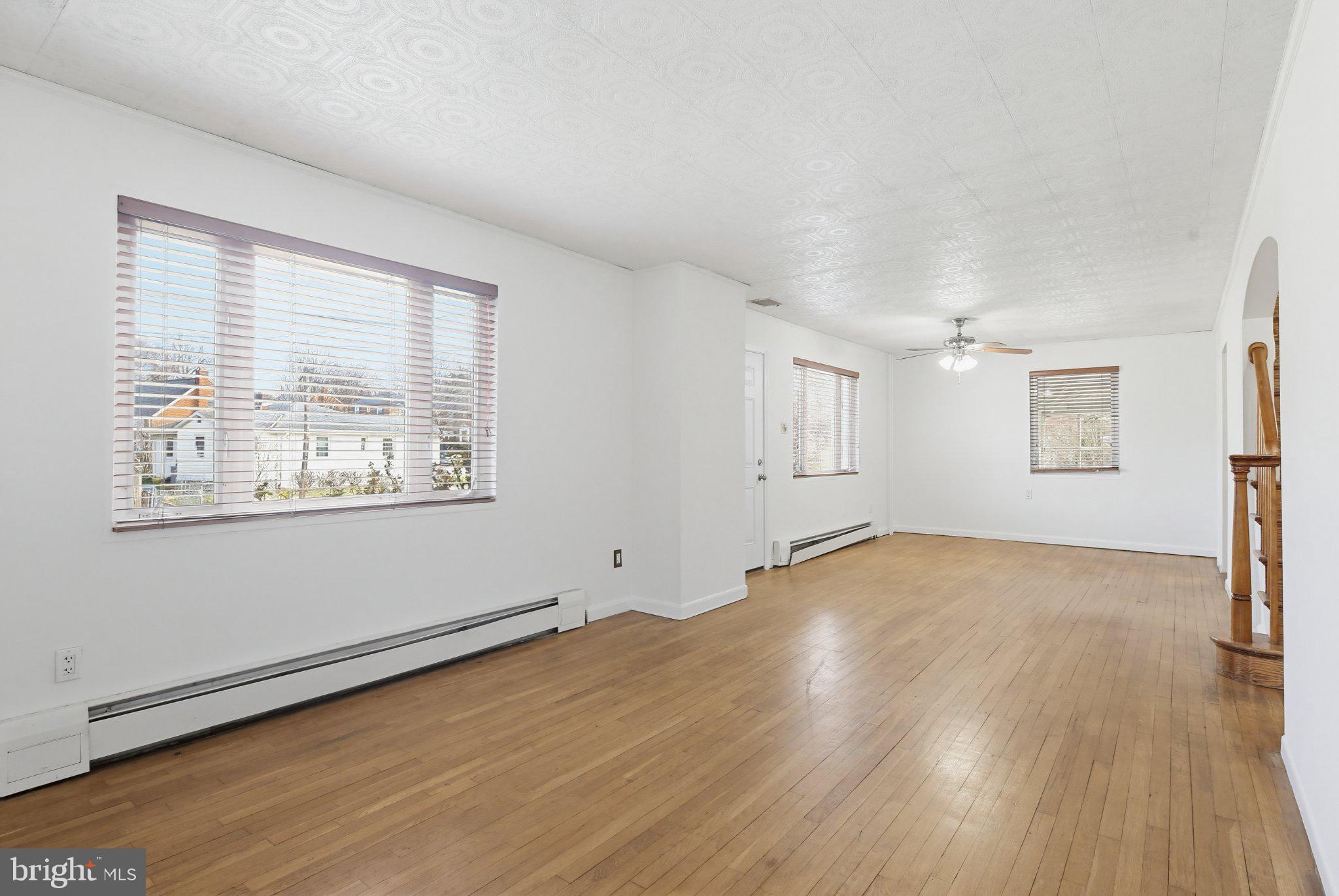 10202 Gardiner Avenue Silver Spring, MD 20902 - Photo 15 of 40