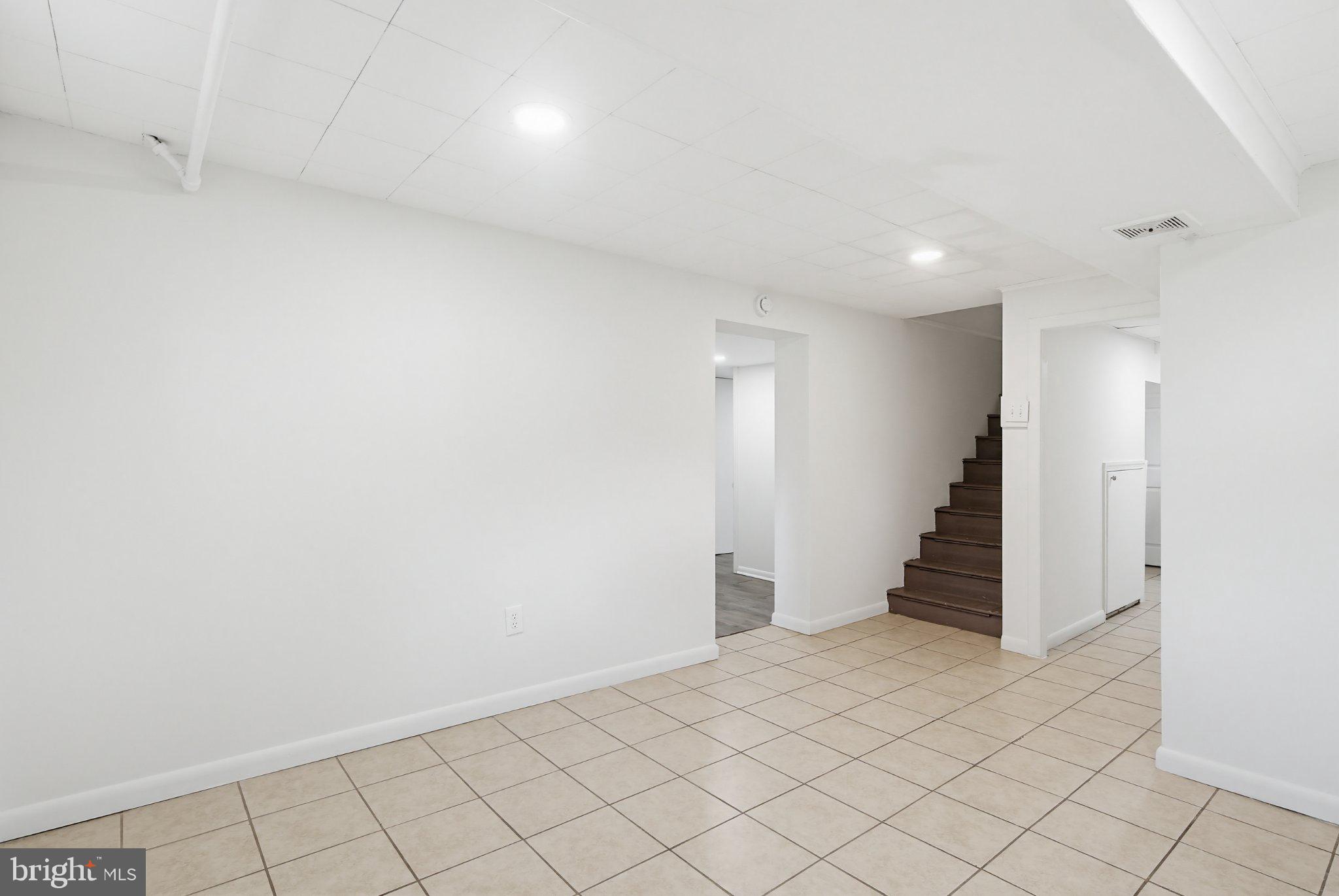 10202 Gardiner Avenue Silver Spring, MD 20902 - Photo 32 of 40