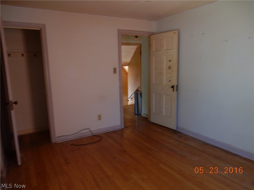 1007 Pennfield Road Cleveland, OH 44121 - Photo 13 of 16