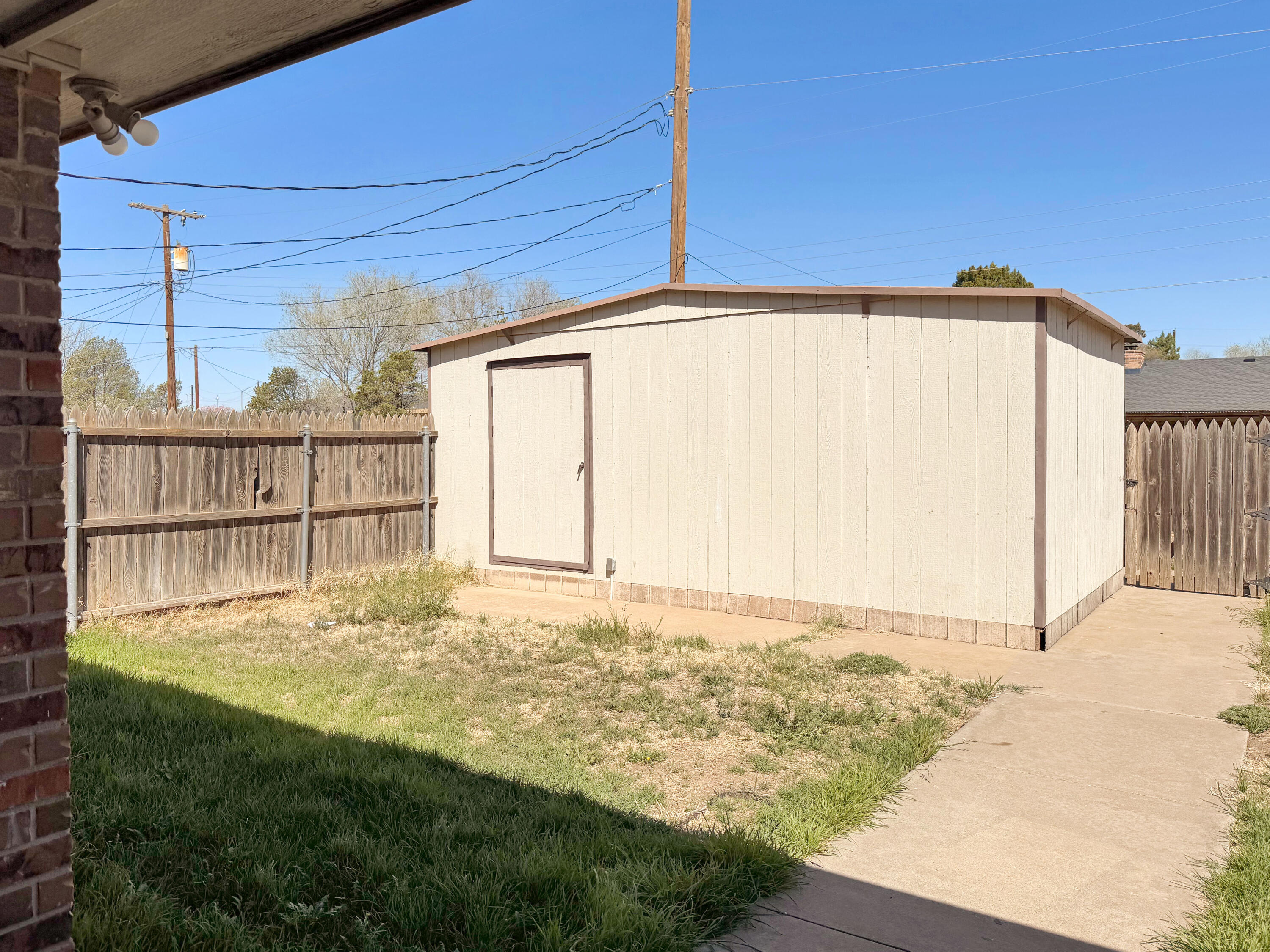 1902 58th Street Lubbock, TX 79412 - Photo 18 of 19 26