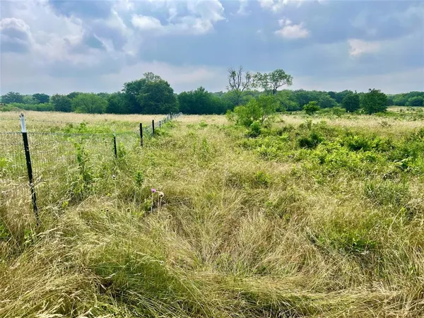 $225,000 | 7 South Rnch Drive, Graham, TX 76450