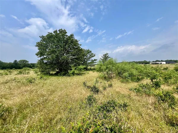 $225,000 | 7 South Rnch Drive, Graham, TX 76450