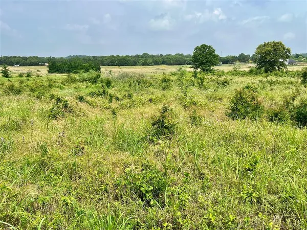 $225,000 | 7 South Rnch Drive, Graham, TX 76450