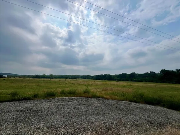 $225,000 | 7 South Rnch Drive, Graham, TX 76450