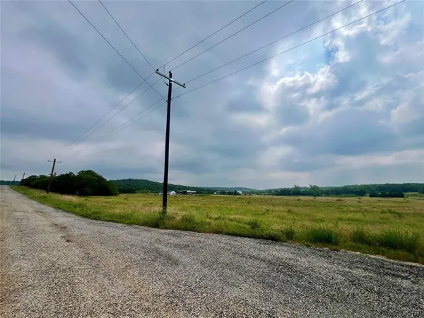 $225,000 | 7 South Rnch Drive, Graham, TX 76450