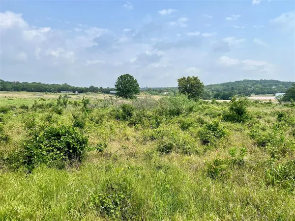 $225,000 | 7 South Rnch Drive, Graham, TX 76450