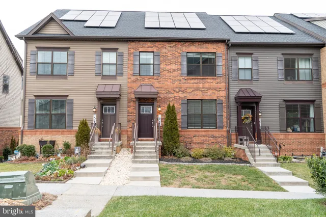 $649,900 | 54 Verdant Oak Alley, Clarksburg, MD 20871