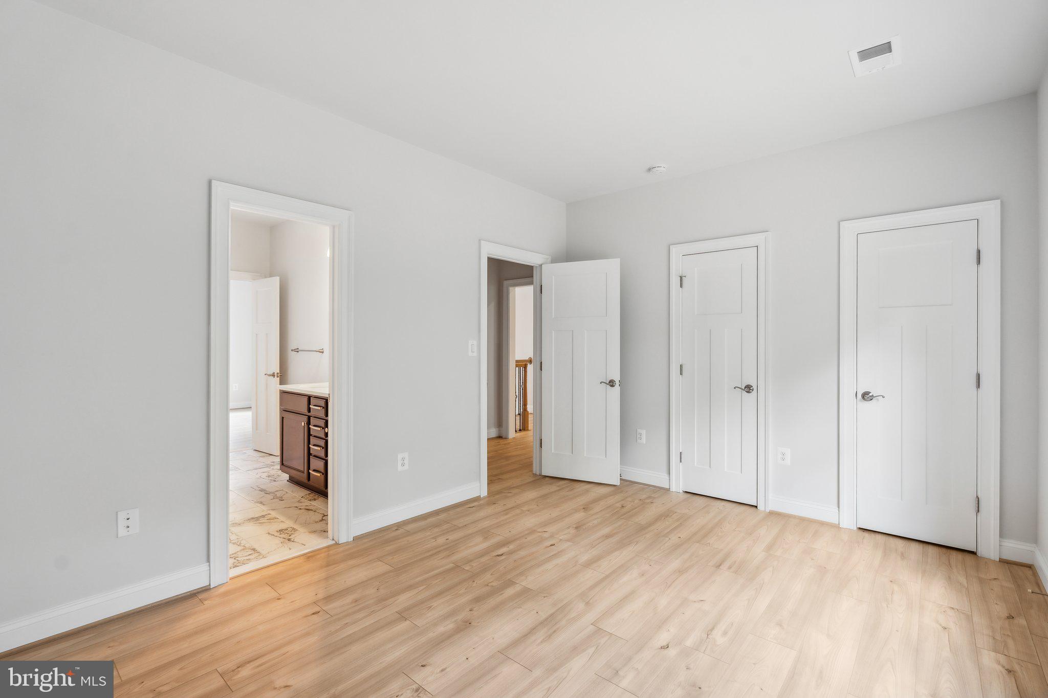13749 Orlando Road Nokesville, VA 20181 - Photo 5 of 42 a view of empty room with wooden floor