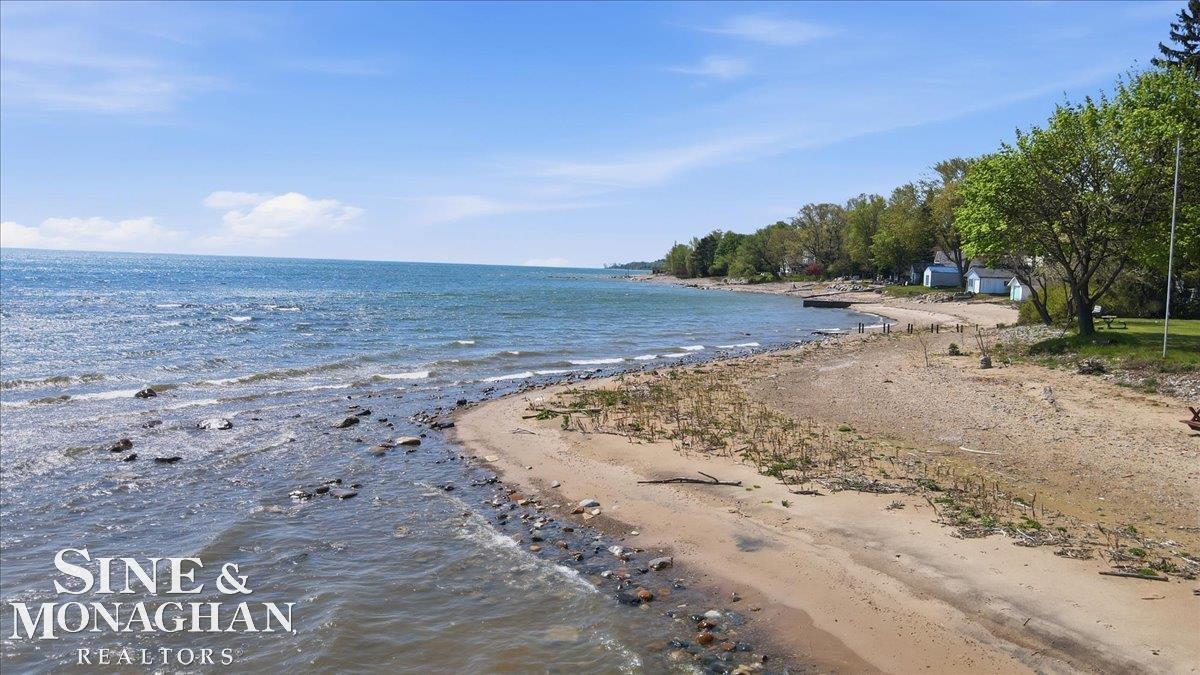 637 South Lakeshore Road Port Sanilac, MI 48469 - Photo 36 of 49