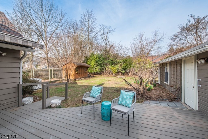 14 Burnside Street Montclair, NJ 07043 - Photo 25 of 27