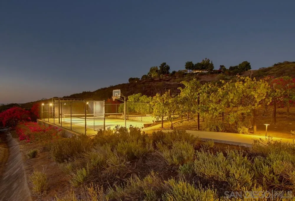 14326 Sandhill Road Poway, CA 92064 - Photo 66 of 75 Gallery Image 66