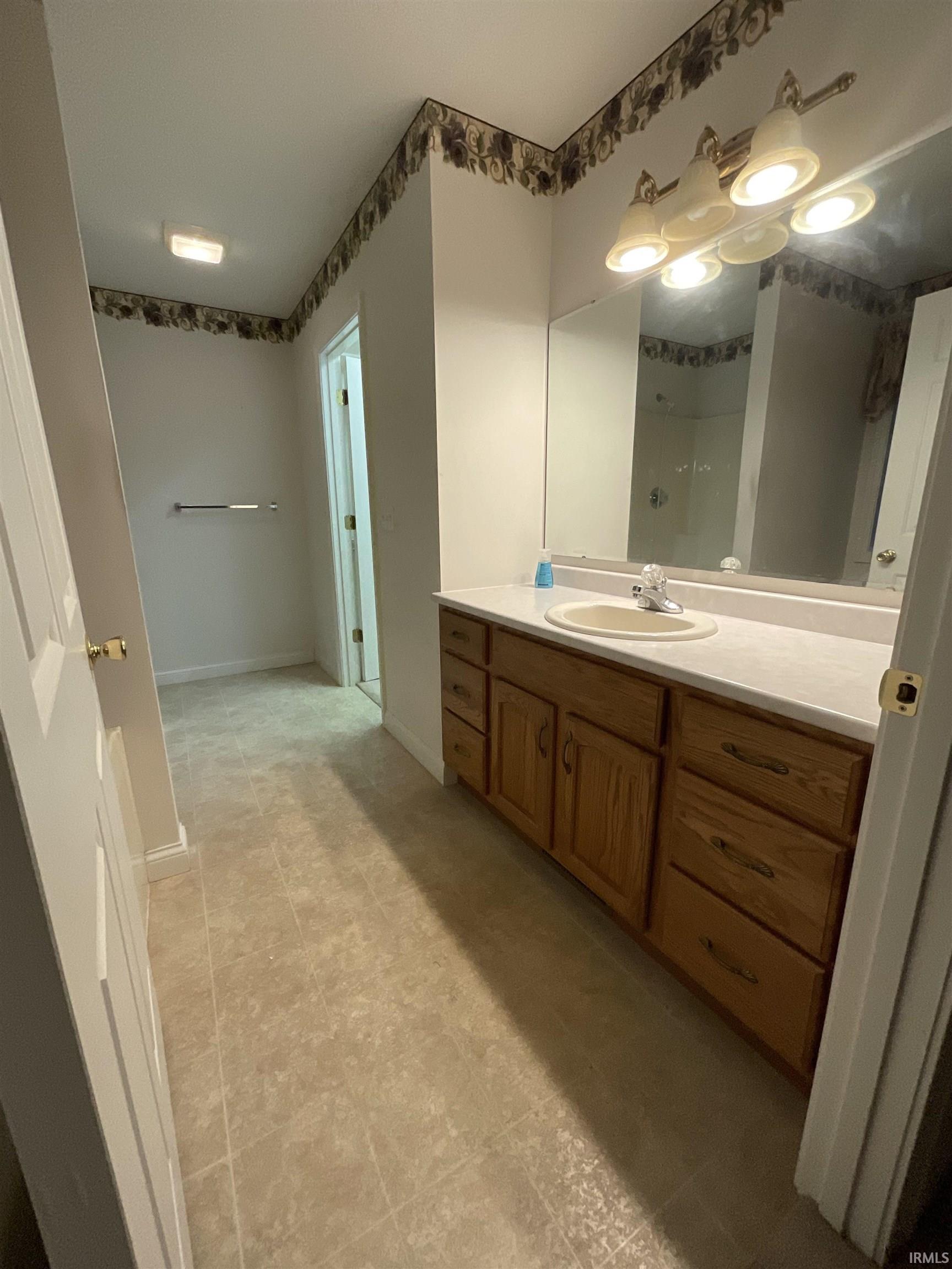 504 Meadow Lane Ossian, IN 46777 - Photo 12 of 23