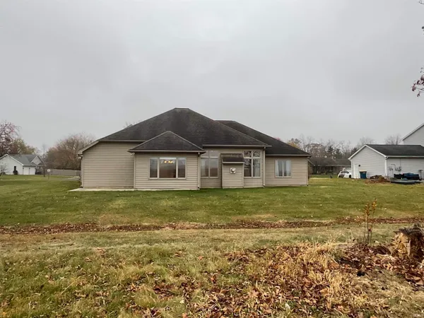 $359,900 | 504 Meadow Lane, Ossian, IN 46777