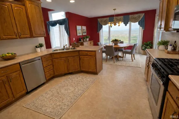 $359,900 | 504 Meadow Lane, Ossian, IN 46777