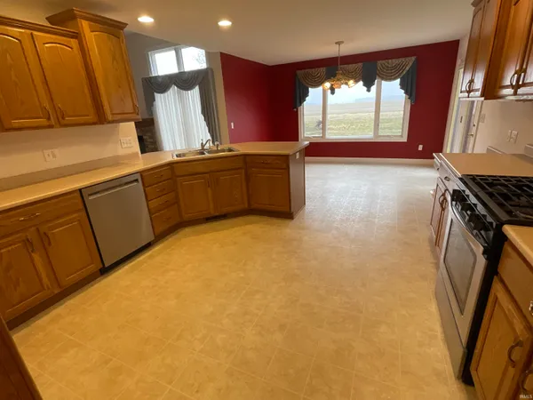 $359,900 | 504 Meadow Lane, Ossian, IN 46777