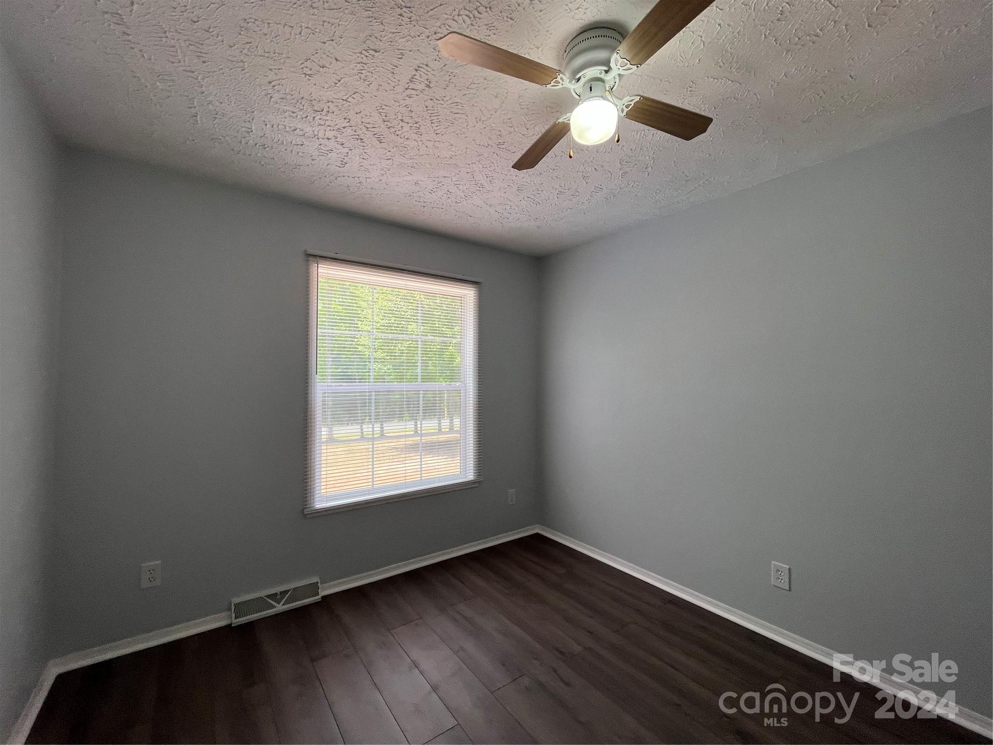 802 Deer Park Road Nebo, NC 28761 - Photo 31 of 47 Gallery Image 31