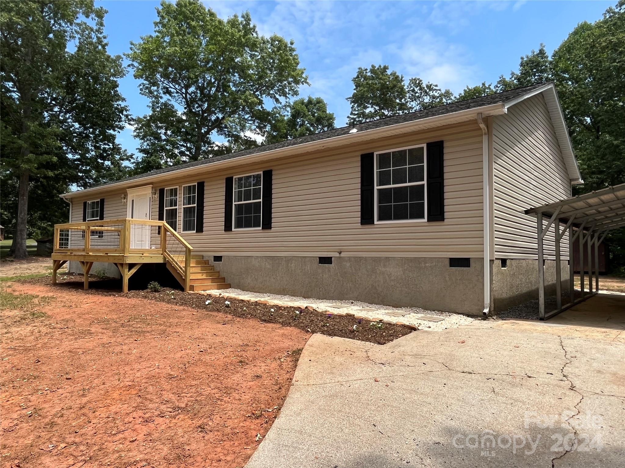 802 Deer Park Road Nebo, NC 28761 - Photo 5 of 47 Gallery Image 5