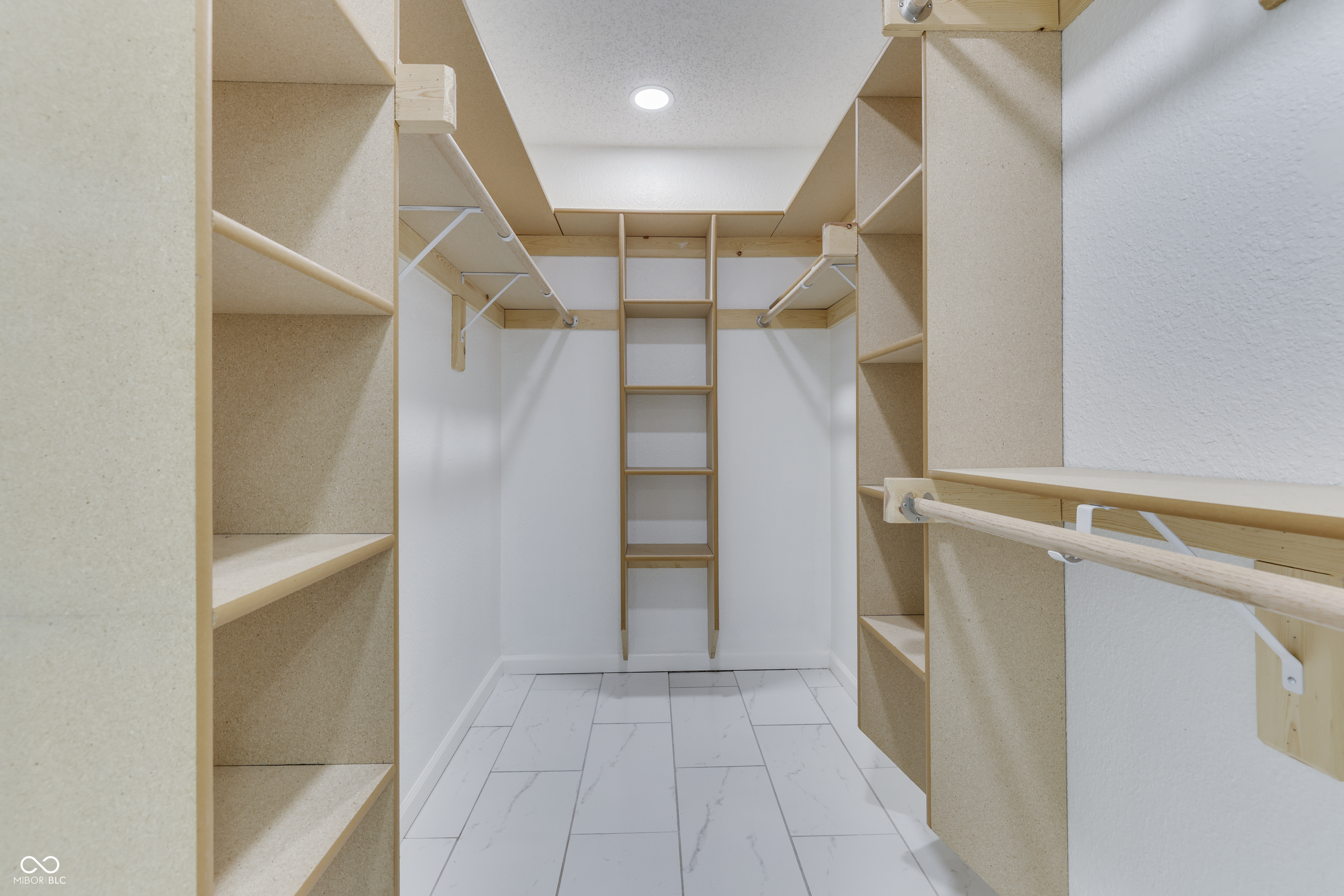 2886 Fieldstone Court Franklin, IN 46131 - Photo 18 of 36