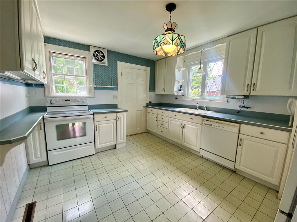 150 Great Road North Smithfield, RI 02896 - Photo 16 of 50