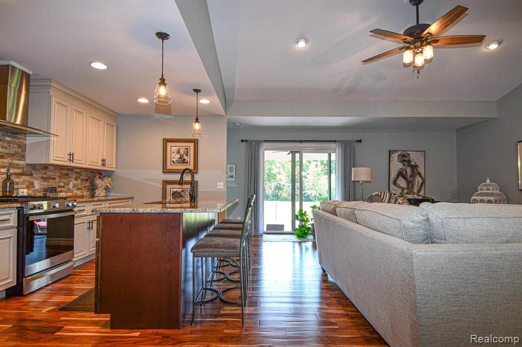 10122 Bennett Lake Road Fenton, MI 48430 - Photo 20 of 56