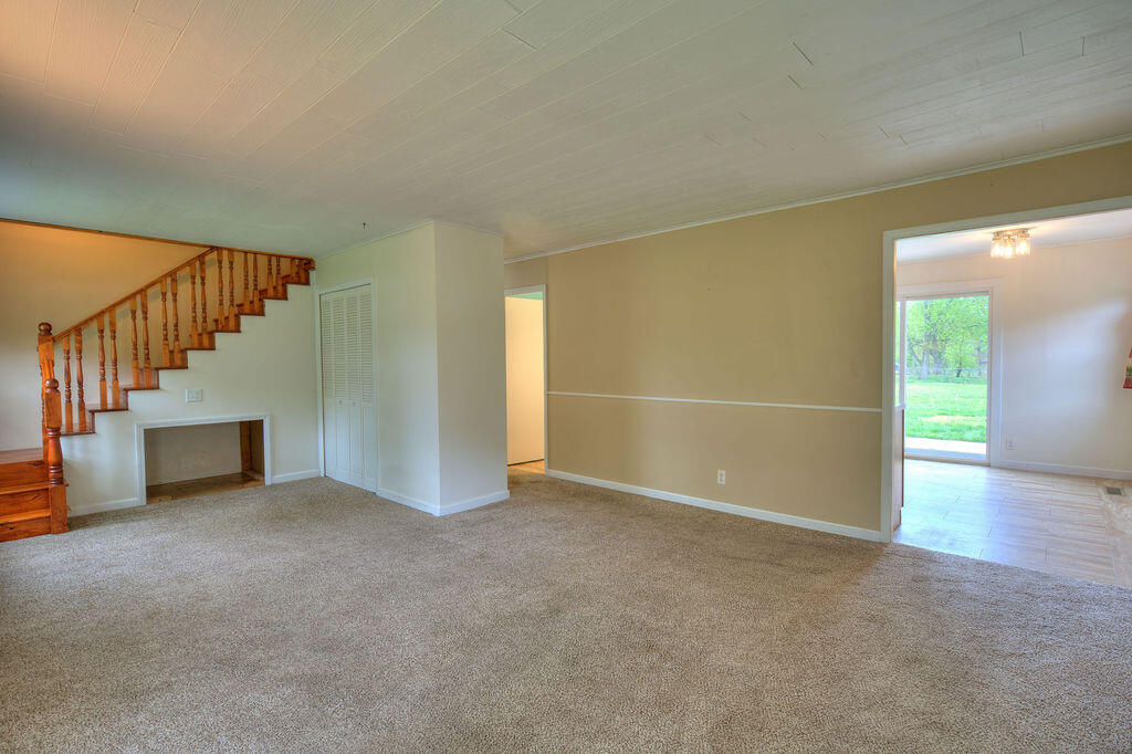 1507 Earl Road Michigan City, IN 46360 - Photo 10 of 16 1024x682