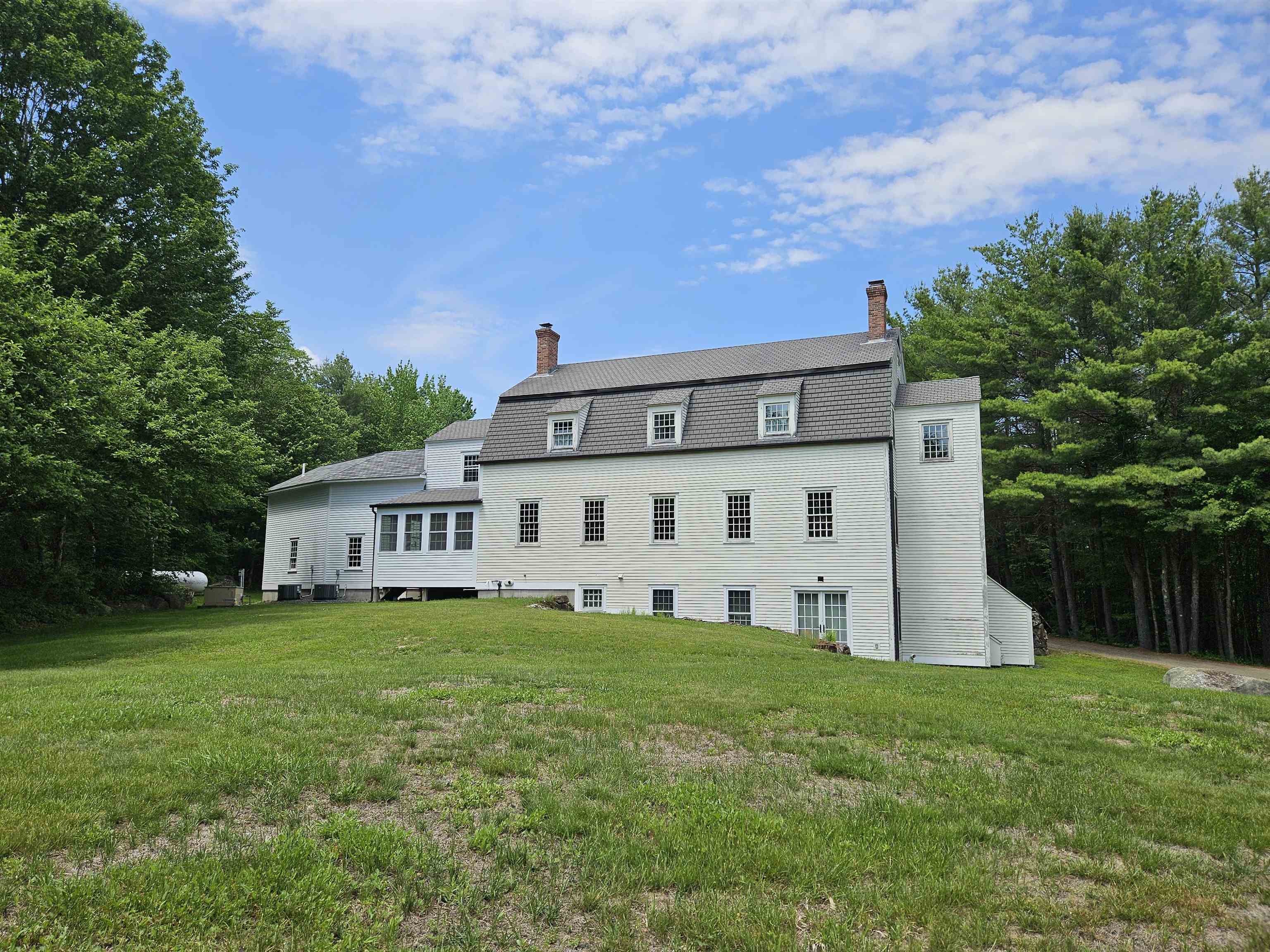 1502 King Hill Road New London, NH 03257 - Photo 2 of 16