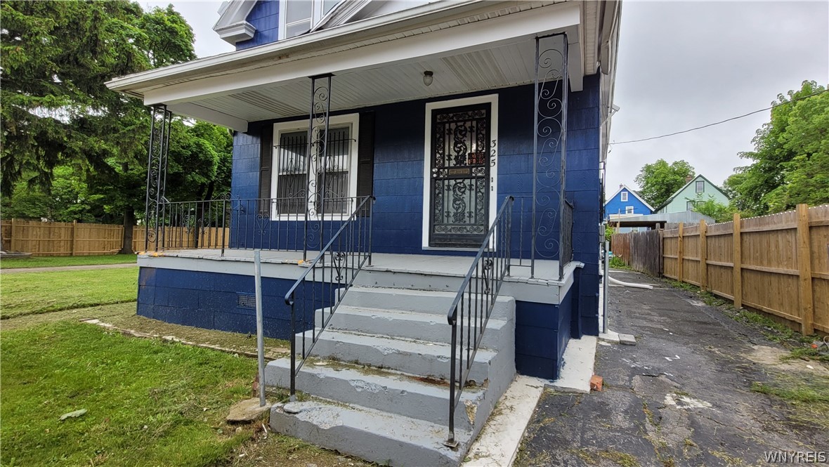 325 Box Avenue Buffalo, NY 14211 - Photo 1 of 18