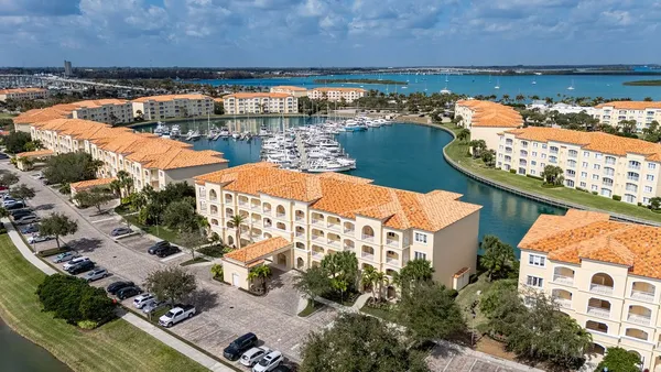 $2,500 | 17 Harbour Isle Drive West, Unit 103, Fort Pierce, FL 34949