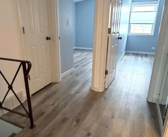 $2,325 | 1322 Fargo Street, Des Plaines, IL 60018