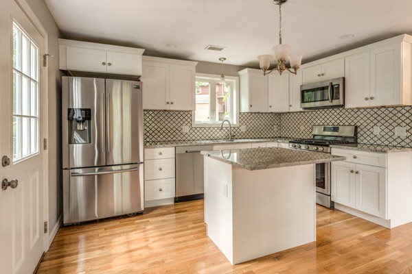 48 Upland Road Lynn, MA 01902 - Photo 14 of 30 Gallery Image 14