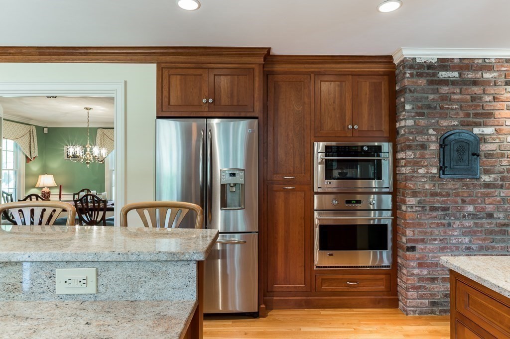 18 Chadwick Farm Road Boxford, MA 01921 - Photo 11 of 39