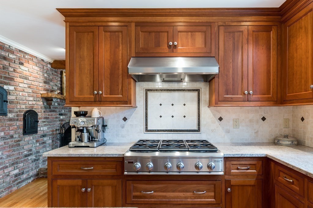 18 Chadwick Farm Road Boxford, MA 01921 - Photo 9 of 39