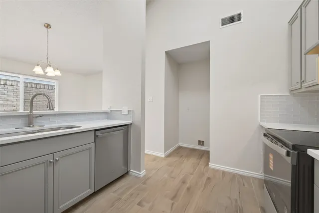 $239,900 | 11635 Twinridge Lane, Houston, TX 77099