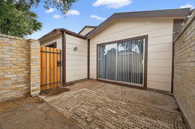 $239,900 | 11635 Twinridge Lane, Houston, TX 77099