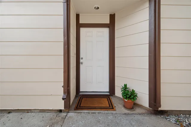 $239,900 | 11635 Twinridge Lane, Houston, TX 77099