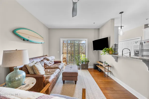 $215,000 | 123 Covil Avenue, Unit 302, Wilmington, NC 28403