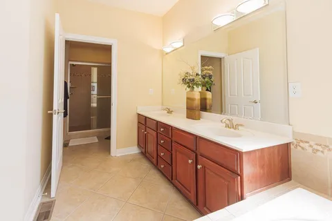 $699,000 | 7505 Landings Trail, Muncie, IN 47303