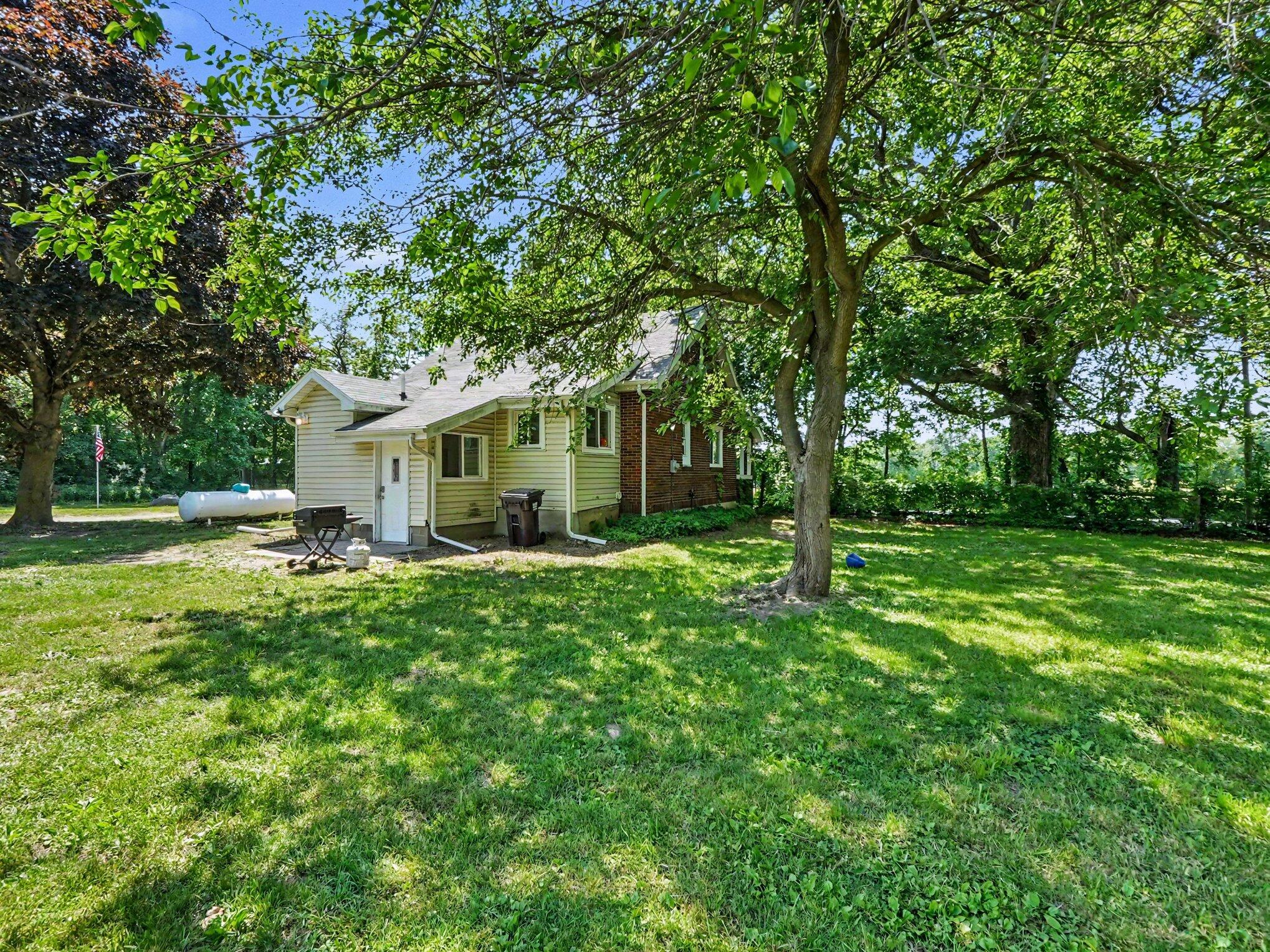 6375 Benton Road Jackson, MI 49201 - Photo 5 of 20 004_file_4945