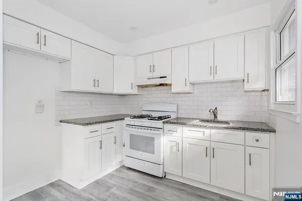 $1,900 | 86 Chestnut Street, Rutherford, NJ 07070