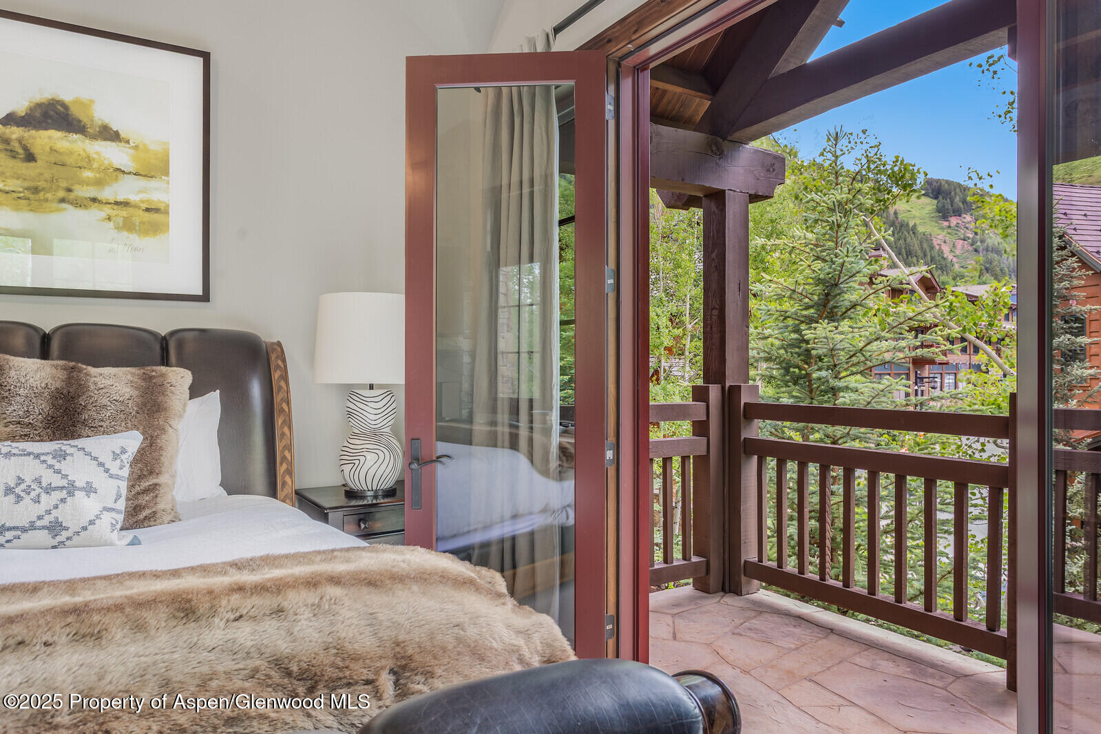 51 Thunderbowl Lane, Unit 12 Aspen, CO 81611 - Photo 15 of 59 82_51_Thunderbowl_Unit_12082_mls