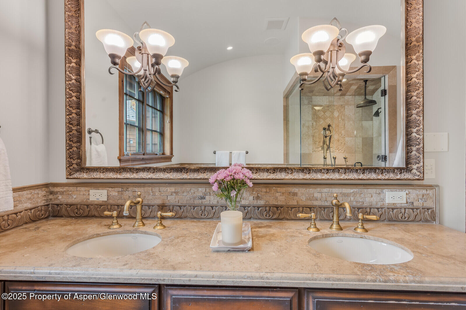 51 Thunderbowl Lane, Unit 12 Aspen, CO 81611 - Photo 19 of 59 85_51_Thunderbowl_Unit_12085_mls