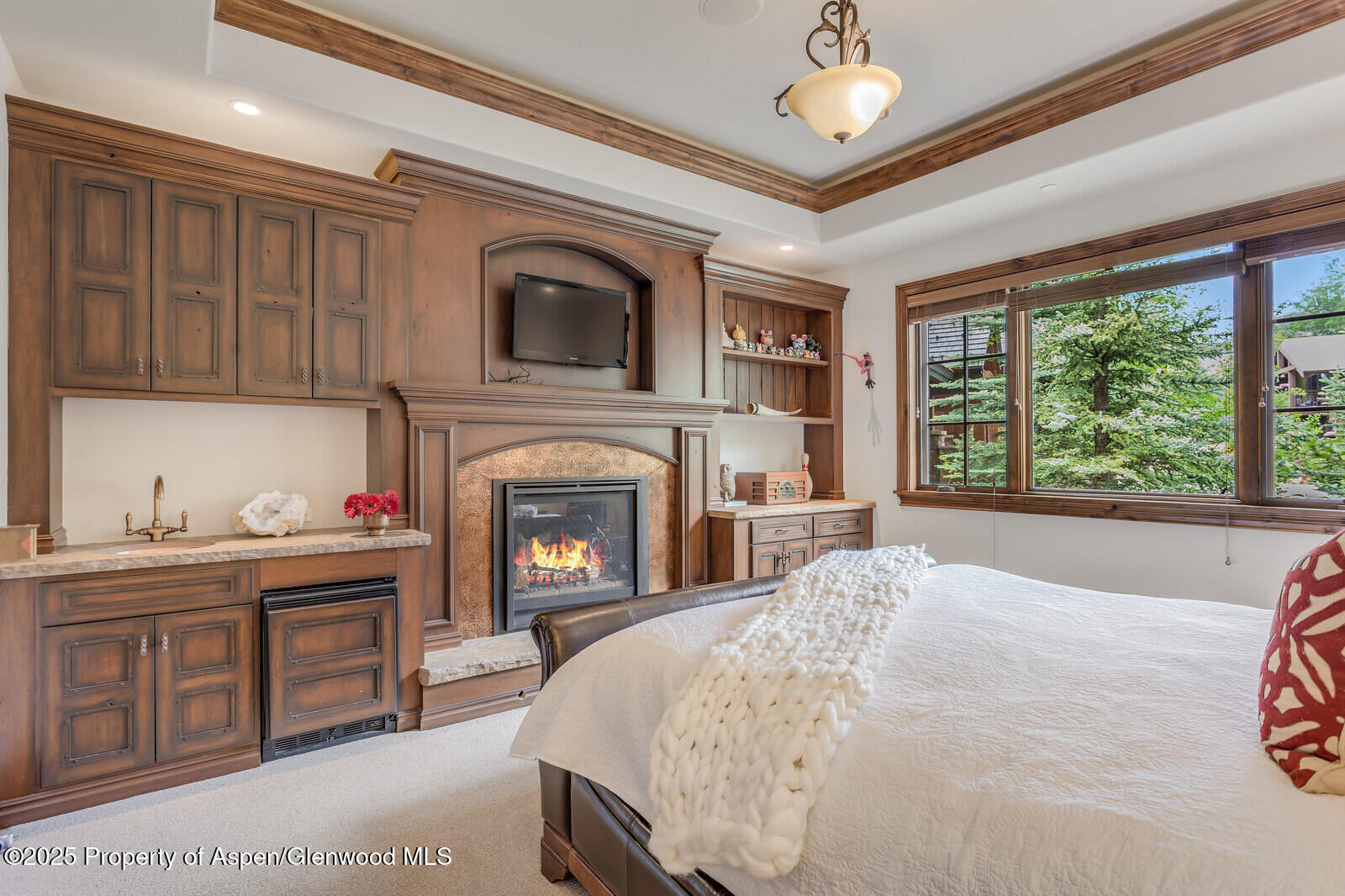 51 Thunderbowl Lane, Unit 12 Aspen, CO 81611 - Photo 30 of 59 40_51_Thunderbowl_Unit_12040_mls