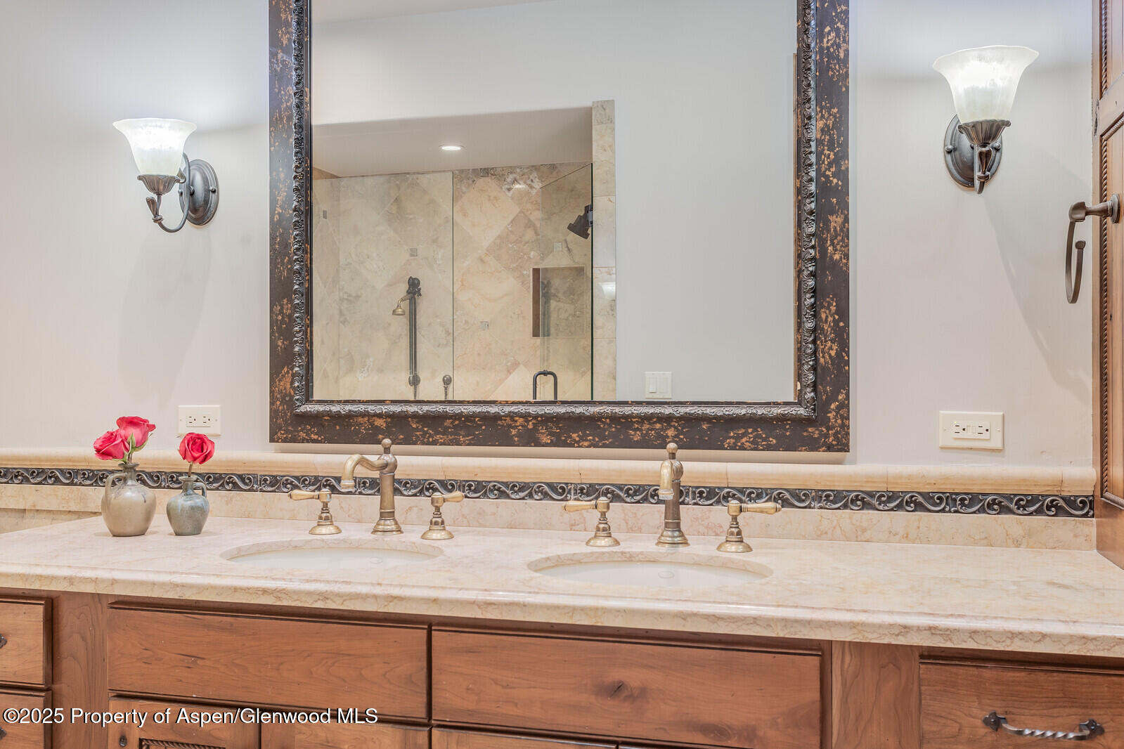 51 Thunderbowl Lane, Unit 12 Aspen, CO 81611 - Photo 38 of 59 57_51_Thunderbowl_Unit_12057_mls