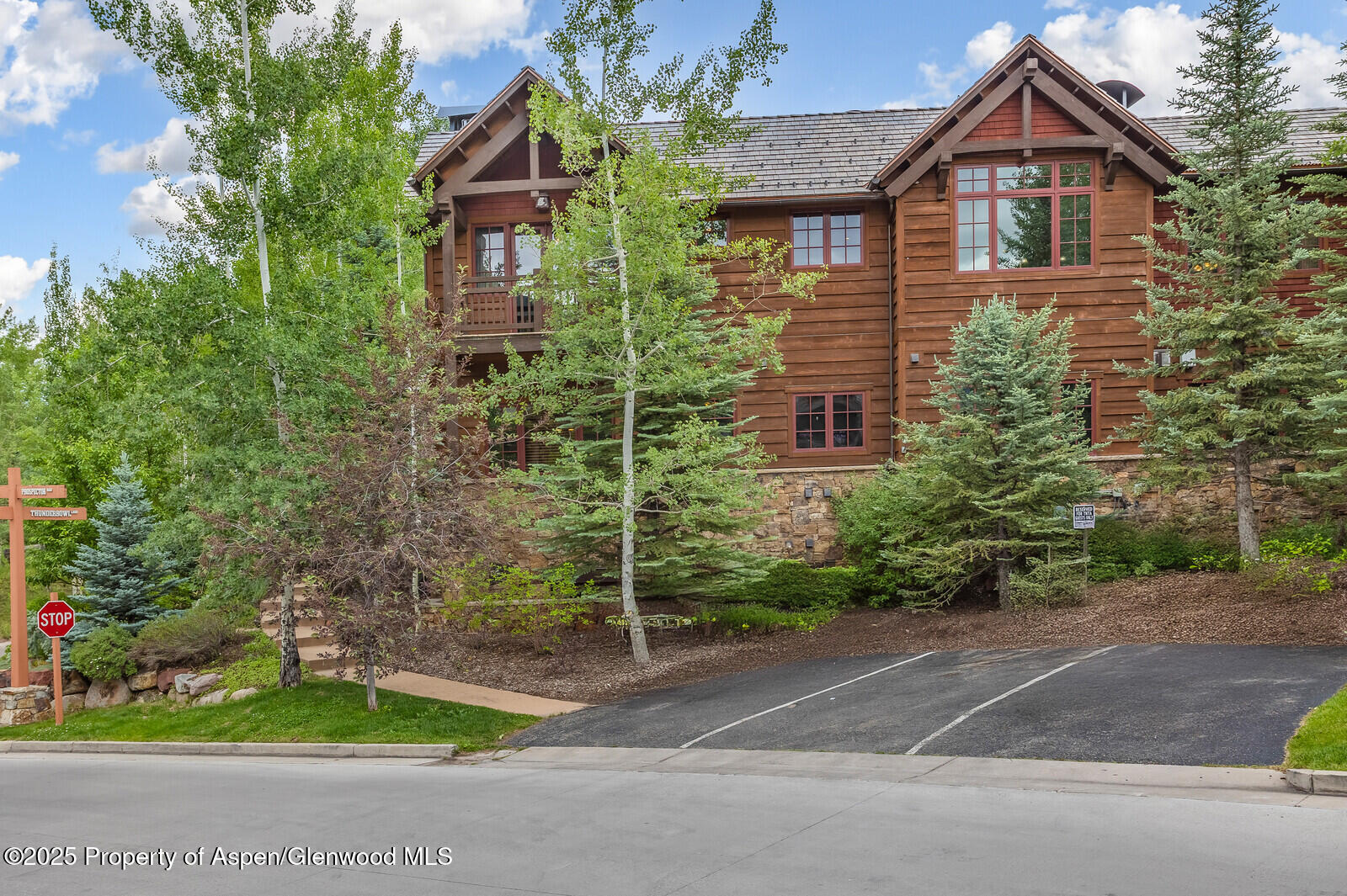 51 Thunderbowl Lane, Unit 12 Aspen, CO 81611 - Photo 58 of 59 02_51_Thunderbowl_Unit_12002_mls