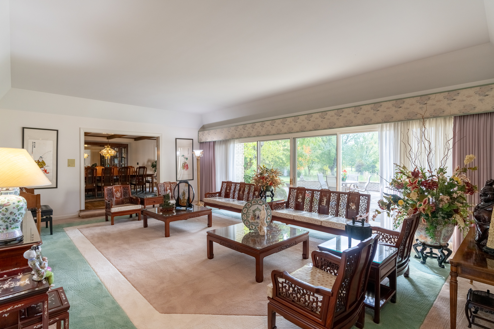 418 West County Line Road Barrington, IL 60010 - Photo 6 of 25 a living room with furniture and a large window