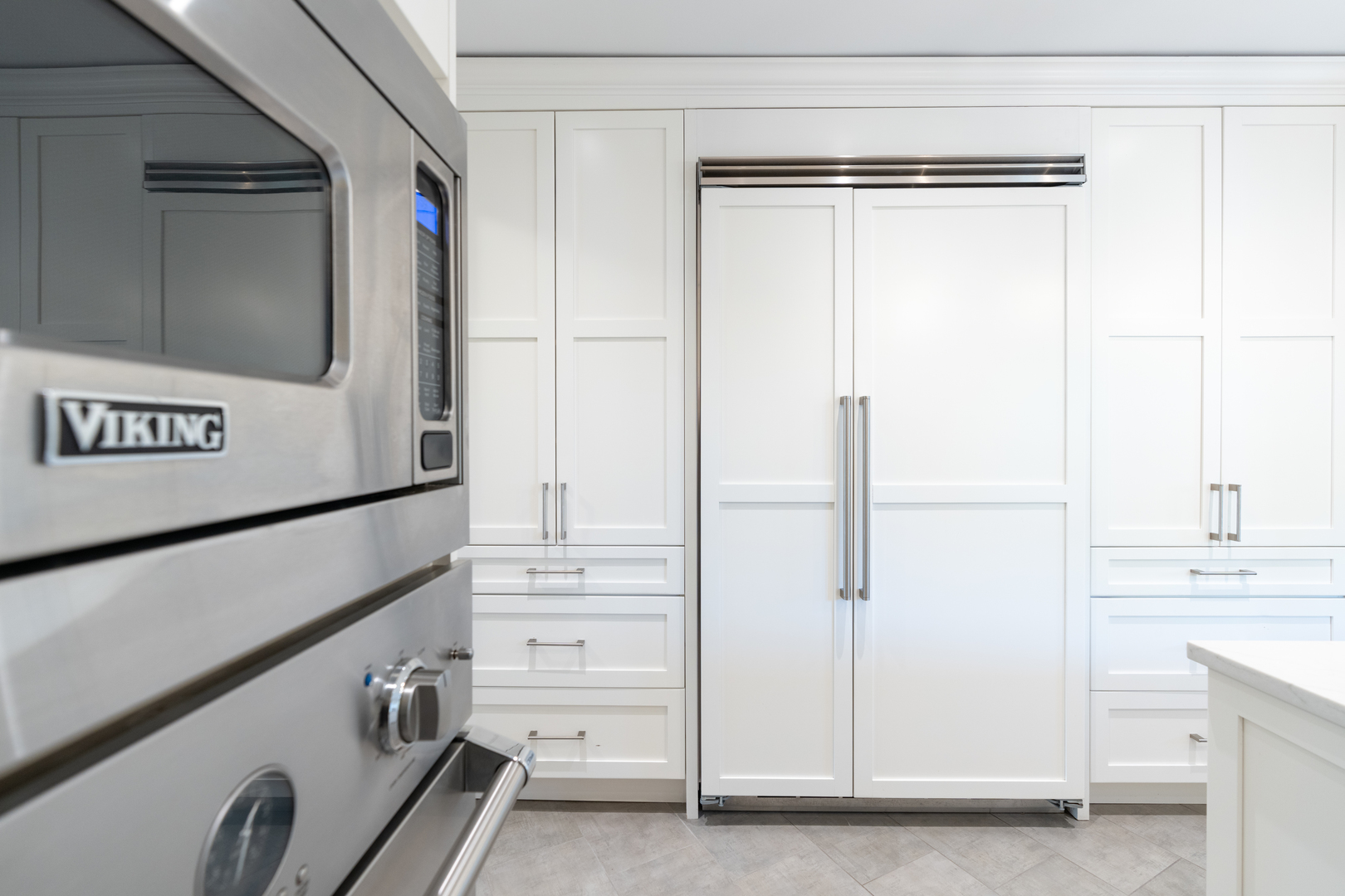 418 West County Line Road Barrington, IL 60010 - Photo 10 of 25 a view of storage and utility room with washer and dryer