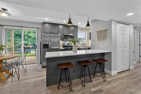 $209,000 | 9102 West Swan Circle, Brentwood, MO 63144