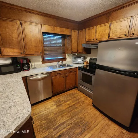 $1,800 | 120 Ripley Drive, Greenville, NC 27834