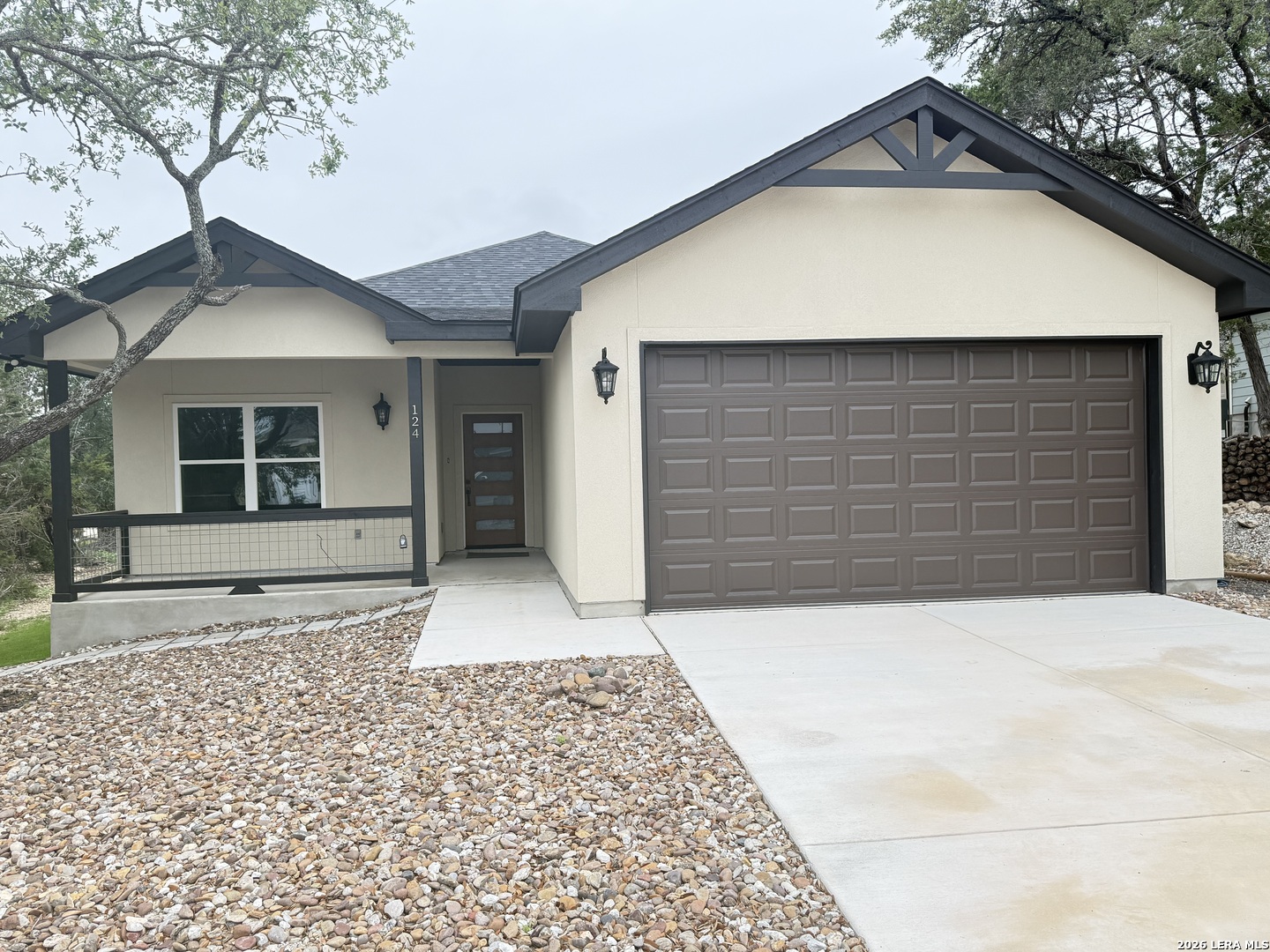 124 Lookout Court Spring Branch, TX 78070 - Photo 3 of 27